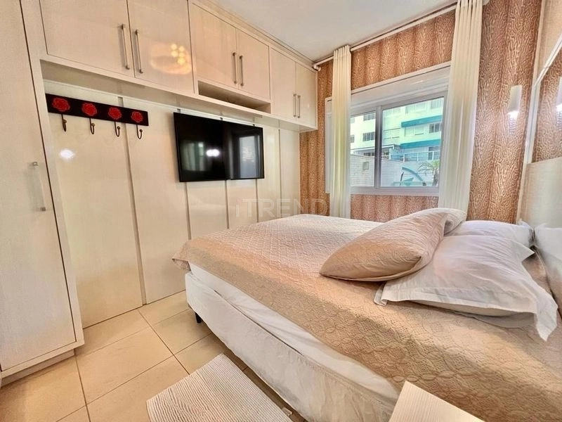 Apartamento mobiliado e decorado com terraço: 10ª foto da galeria de imagens do imóvel
