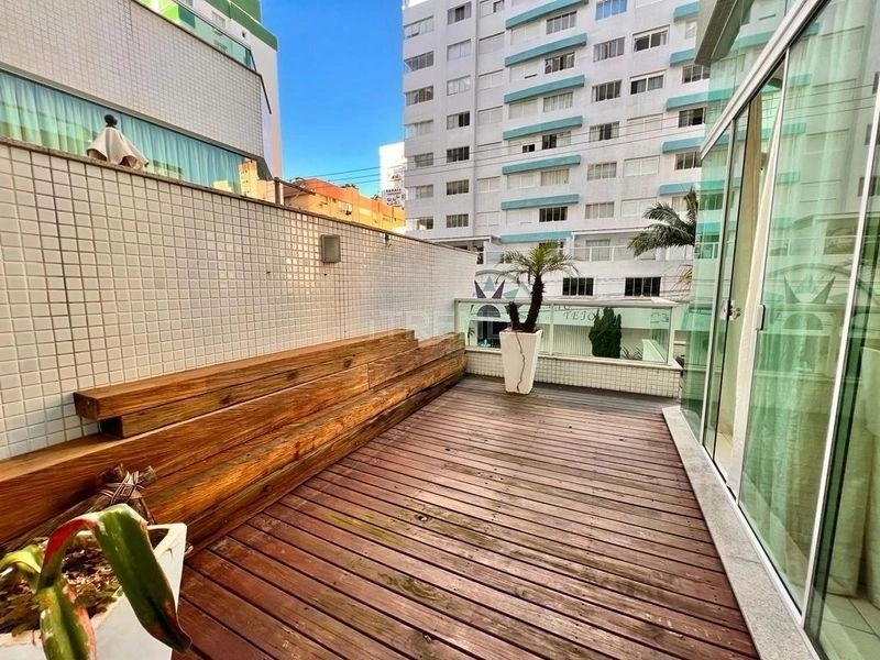Apartamento mobiliado e decorado com terraço: 13ª foto da galeria de imagens do imóvel