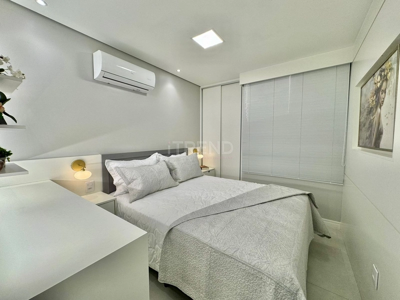 Belíssimo apartamento com sacada de frente: 7ª foto da galeria de imagens do imóvel