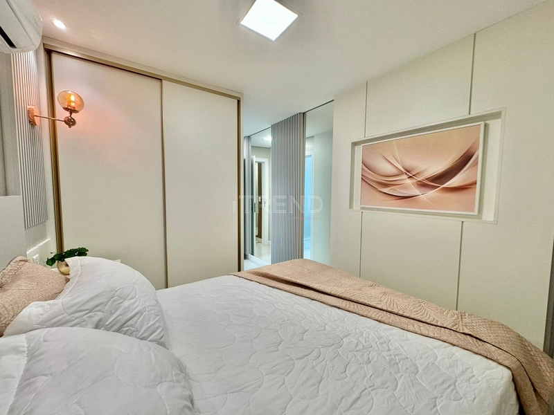 Belíssimo apartamento com sacada de frente: 10ª foto da galeria de imagens do imóvel