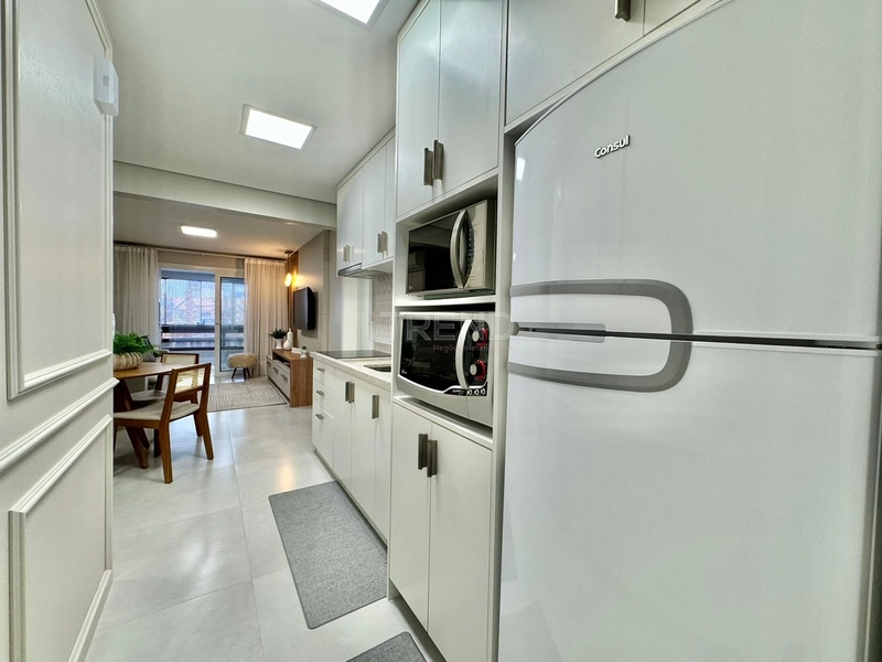 Belíssimo apartamento com sacada de frente: 6ª foto da galeria de imagens do imóvel