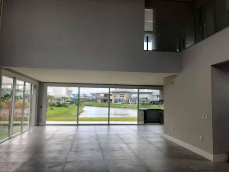 Maravilhoso sobrado Beira Lago: 1ª foto da galeria de imagens do imóvel