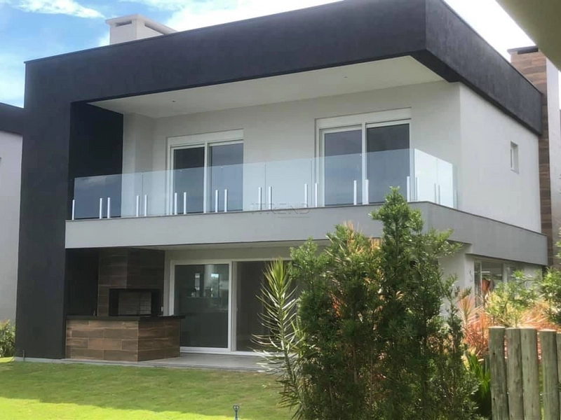 Maravilhoso sobrado Beira Lago: 4ª foto da galeria de imagens do imóvel