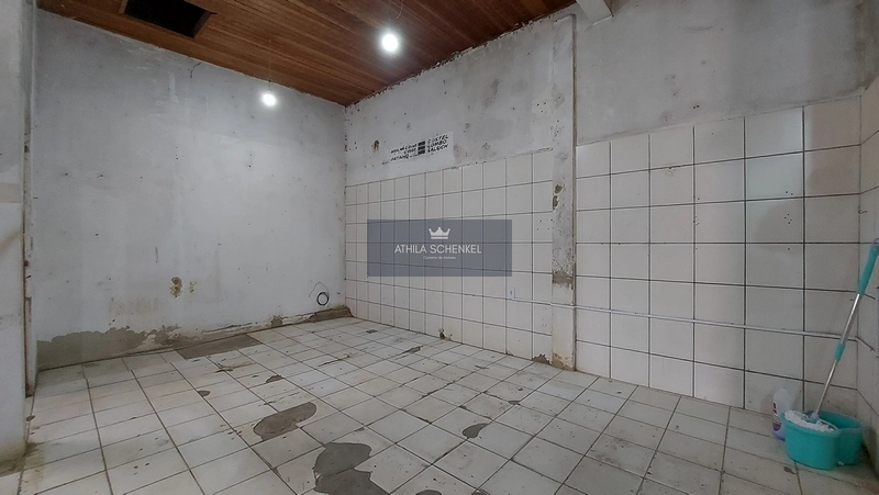 Terreno de Esquina Comercial.: 5ª foto da galeria de imagens do imóvel