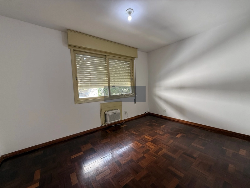 Apartamento amplo com 2 dormitórios e 3 banheiros no Bom Fim em Porto Alegre: 3ª foto da galeria de imagens do imóvel