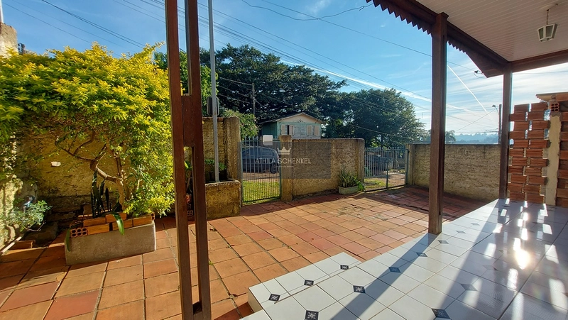Casa em Viamão em lote 417m²: 3ª foto da galeria de imagens do imóvel