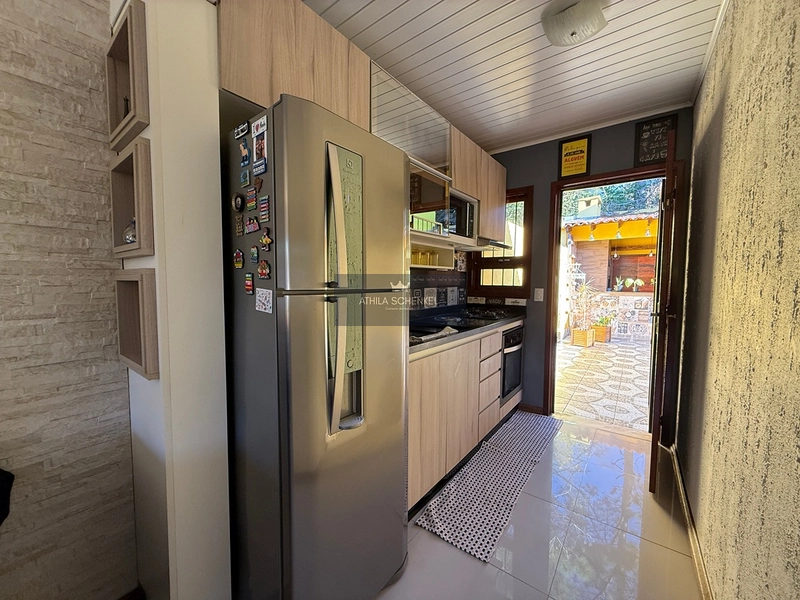 🏡 Casa 2 dormitórios – Amplo Terreno e Excelente Espaço Gourmet: 4ª foto da galeria de imagens do imóvel