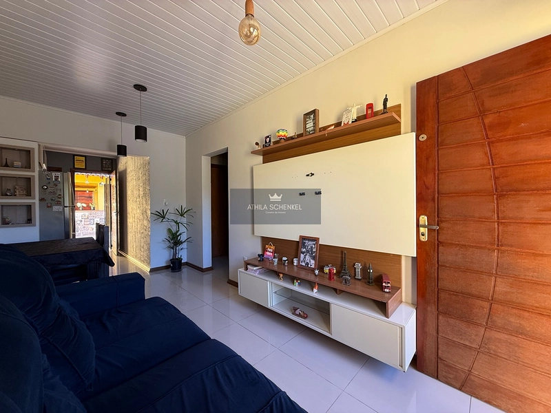 🏡 Casa 2 dormitórios – Amplo Terreno e Excelente Espaço Gourmet: 2ª foto da galeria de imagens do imóvel