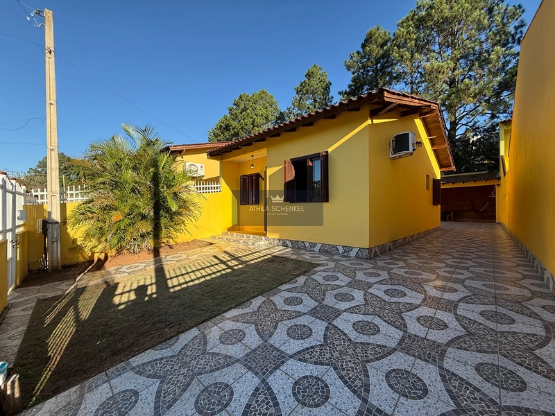 🏡 Casa 2 dormitórios – Amplo Terreno e Excelente Espaço Gourmet: 1ª foto da galeria de imagens do imóvel