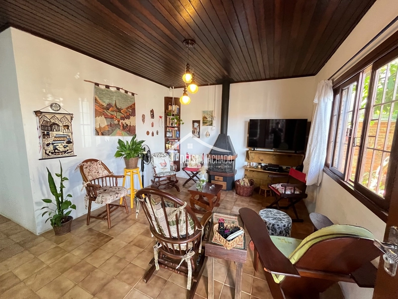 Excelente casa três dormitórios pertinho do mar em Capão Novo: 3ª foto da galeria de imagens do imóvel