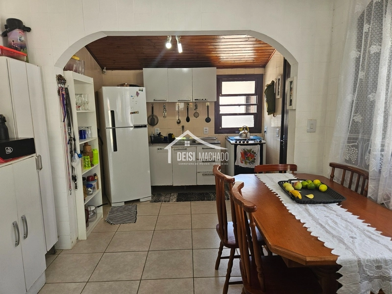 Ótima casa, em excelente localização em Capão novo!: 3ª foto da galeria de imagens do imóvel