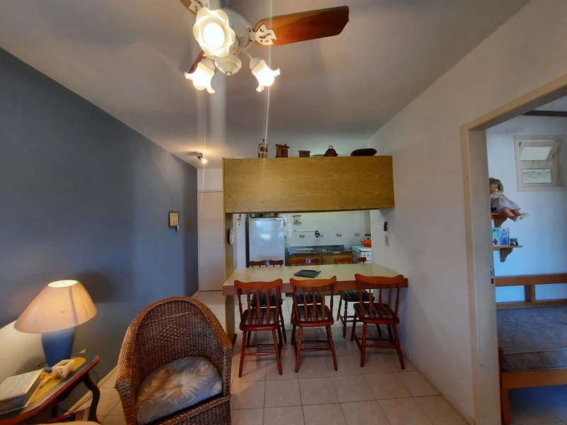 ENCANTADOR APARTAMENTO NA PRAIA CAPÃO NOVO: 6ª foto da galeria de imagens do imóvel