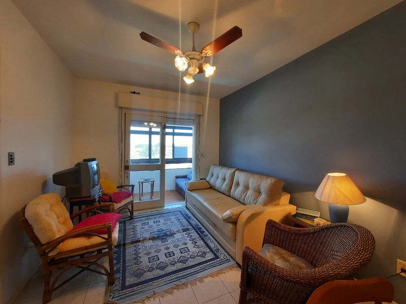 ENCANTADOR APARTAMENTO NA PRAIA CAPÃO NOVO: 4ª foto da galeria de imagens do imóvel