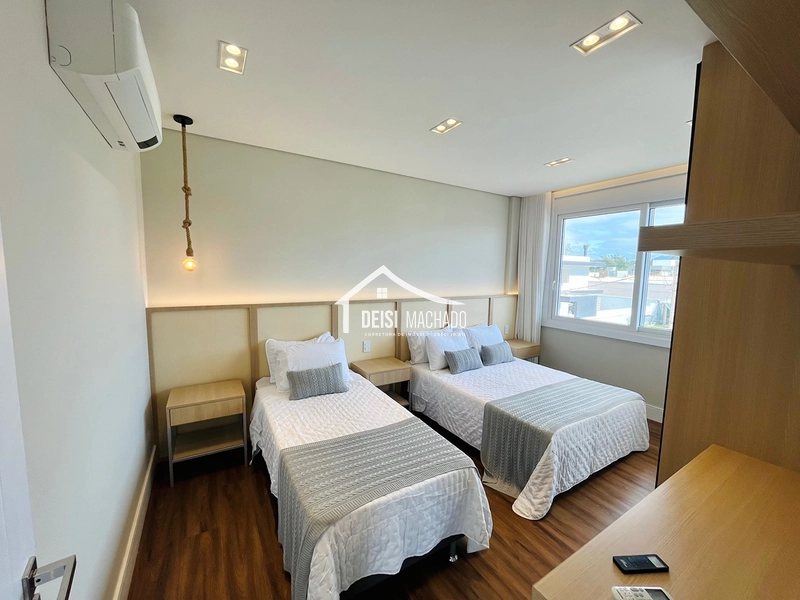  Casa de Alto Padrão à Venda em Capão Novo Village | Próxima à Beira-Mar: 31ª foto da galeria de imagens do imóvel