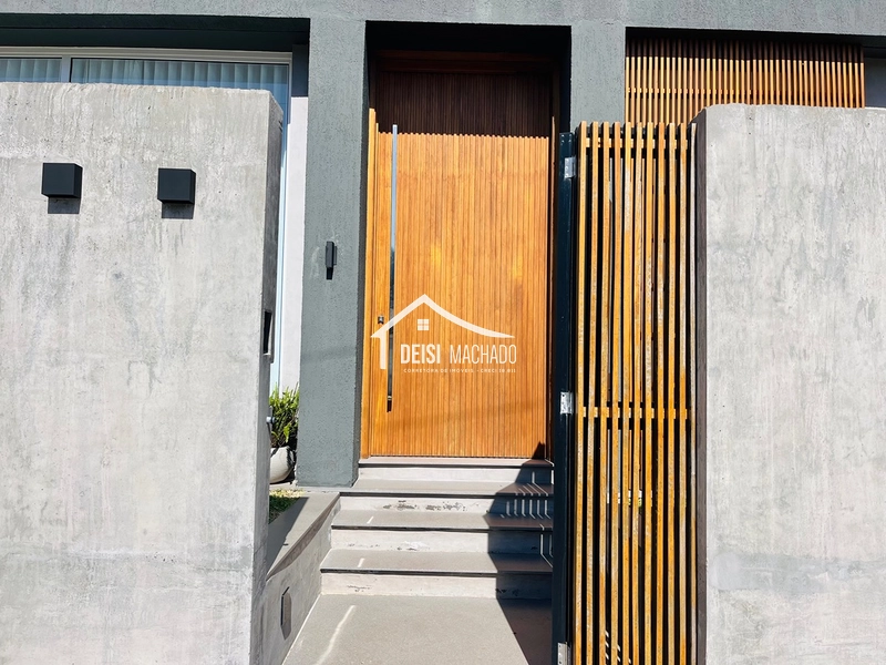  Casa de Alto Padrão à Venda em Capão Novo Village | Próxima à Beira-Mar: 3ª foto da galeria de imagens do imóvel