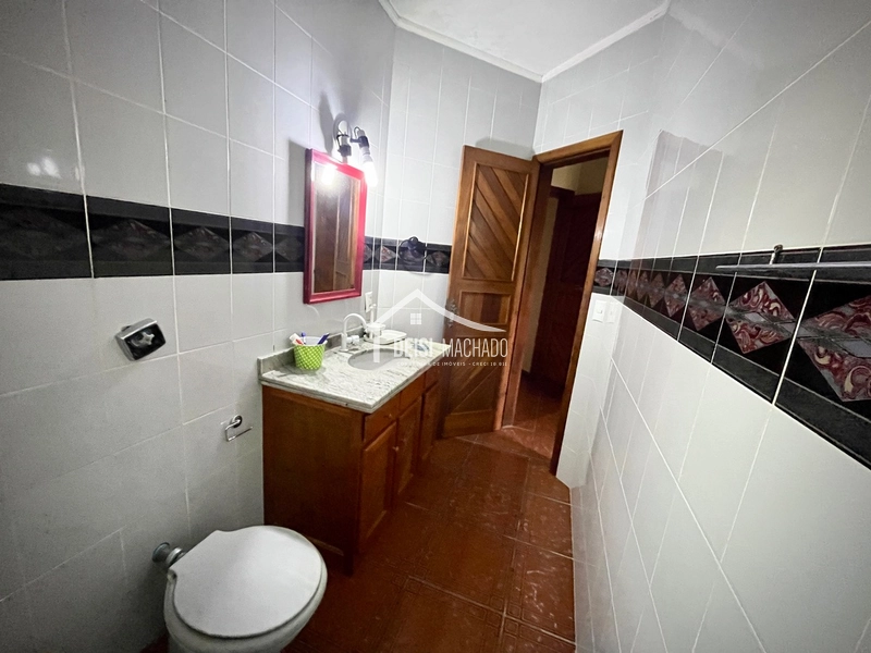 Casa térrea de esquina a 1 quadra do mar na praia Capão Novo - RS.: 15ª foto da galeria de imagens do imóvel