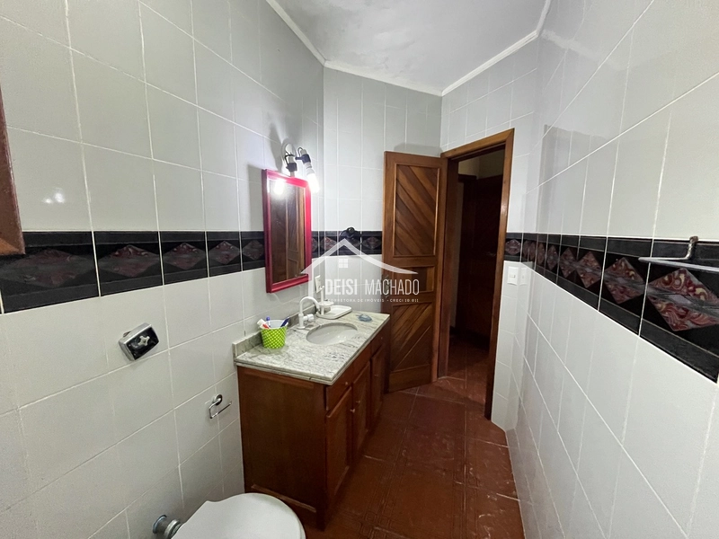 Casa térrea de esquina a 1 quadra do mar na praia Capão Novo - RS.: 26ª foto da galeria de imagens do imóvel