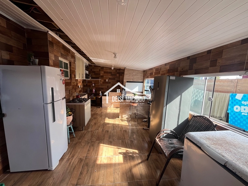 Casa Semi-Mobiliada com Amplo Anexo a Apenas 250 Metros do Mar!: 23ª foto da galeria de imagens do imóvel