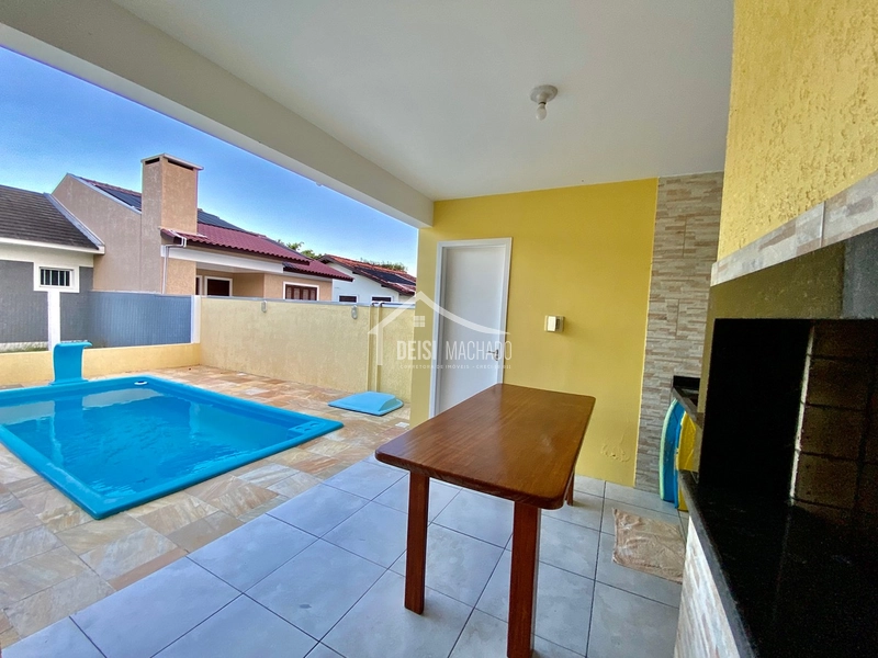 Casa a venda na praia Arroio Teixeira: 3ª foto da galeria de imagens do imóvel