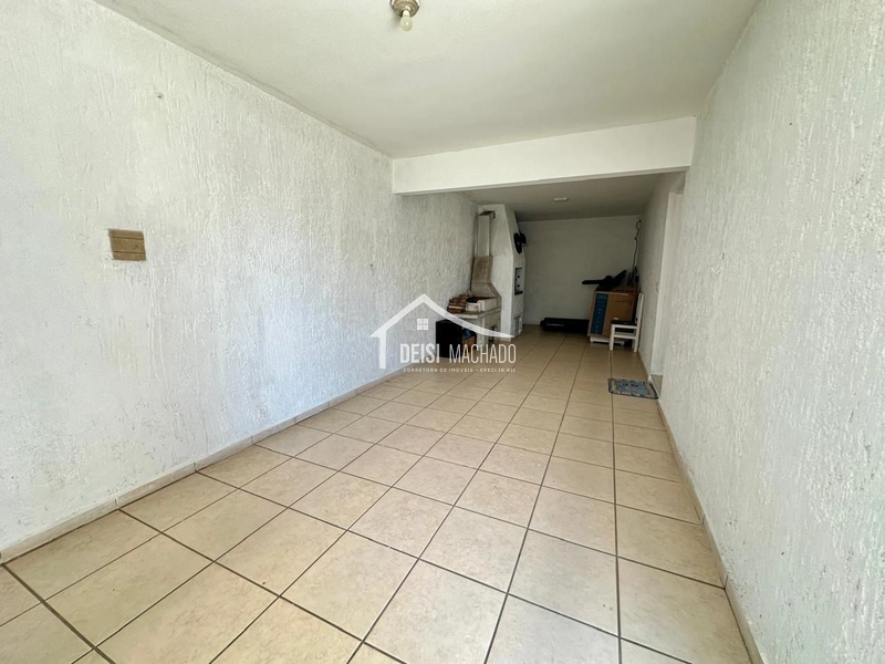 LINDA CASA DE DOIS DORMITÓRIOS EM REGIÃO DE MORADORES EM CAPÃO NOVO: 1ª foto da galeria de imagens do imóvel