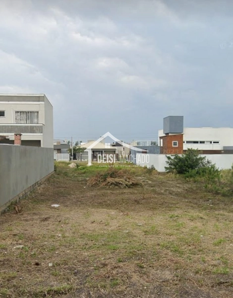 Terreno no Village à 250 metros do mar: 2ª foto da galeria de imagens do imóvel
