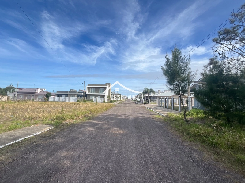 Terreno à Venda em Capão Novo Village | 300 m² a 200 Metros do Mar: 3ª foto da galeria de imagens do imóvel