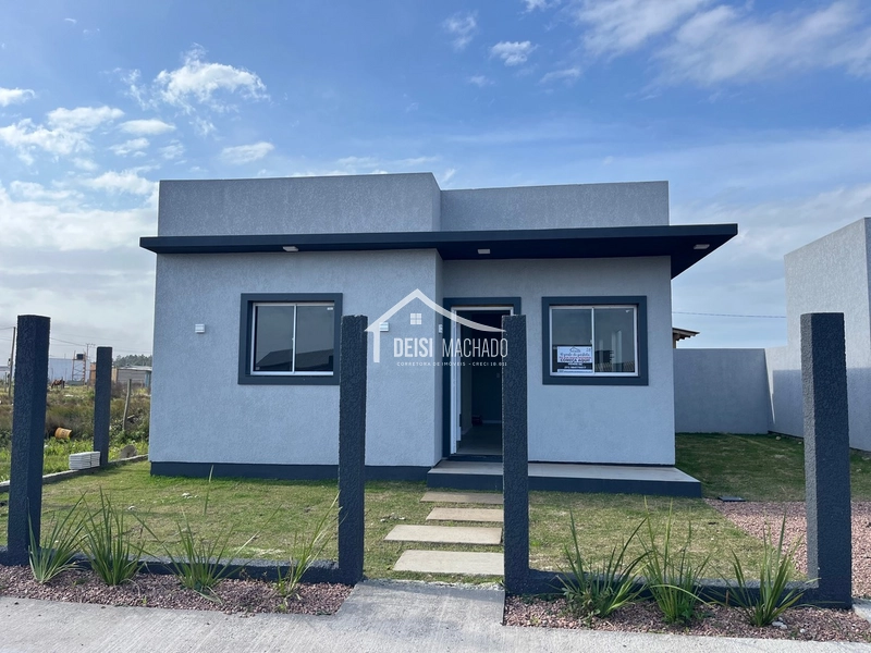 Casa Geminada Aconchegante e Funcional!: 1ª foto da galeria de imagens do imóvel
