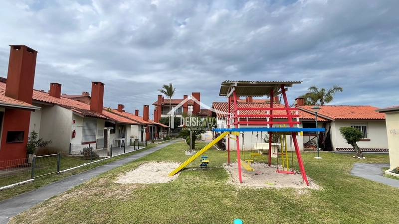 Apartamento duplex à venda em Capão Novo: 3ª foto da galeria de imagens do imóvel