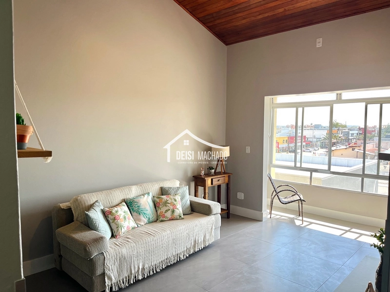 MARAVILHOSO APARTAMENTO DUPLEX EM CAPÃO NOVO: 3ª foto da galeria de imagens do imóvel
