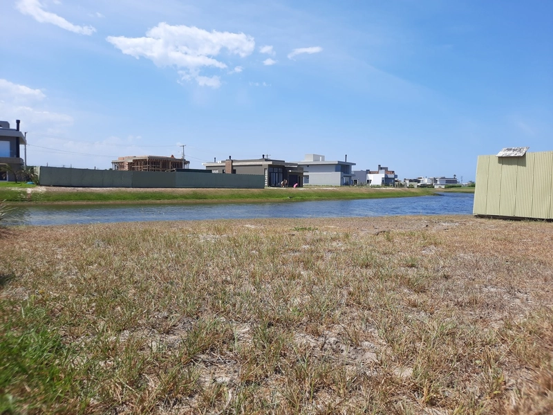 Terreno beira lago a venda condomínio Costa Serena: 4ª foto da galeria de imagens do imóvel