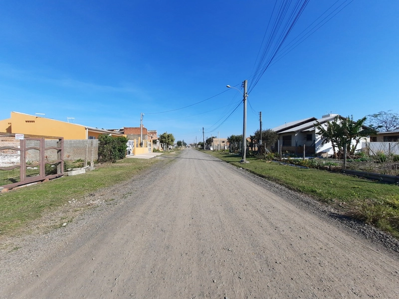 Excelente terreno frente leste em Capão Novo - Posto 5: 3ª foto da galeria de imagens do imóvel