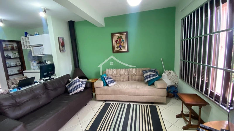 Sobrado geminada em ótima localização: 2ª foto da galeria de imagens do imóvel