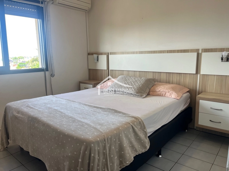 Apartamento em prédio com piscina e linda vista: 3ª foto da galeria de imagens do imóvel