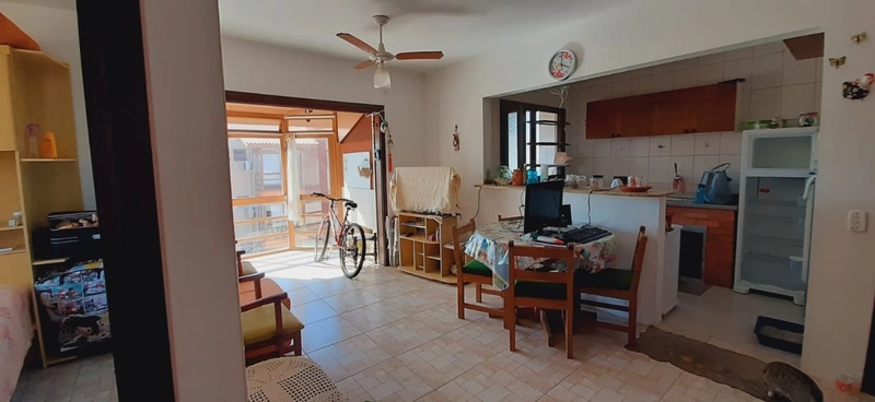 APARTAMENTO À 50M MAR NA PRAIA DE CAPÃO NOVO: 4ª foto da galeria de imagens do imóvel