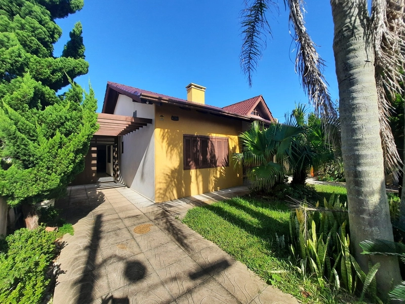 EXCLUSIVIDADE DEISI MACHADO: Casa a venda na praia Capão Novo: 1ª foto da galeria de imagens do imóvel