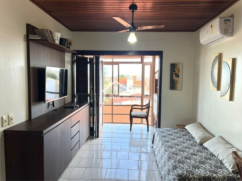 APARTAMENTO QUASE BEIRA-MAR EM CAPÃO NOVO: 2ª foto da galeria de imagens do imóvel