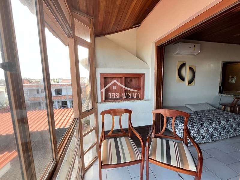 APARTAMENTO QUASE BEIRA-MAR EM CAPÃO NOVO: 1ª foto da galeria de imagens do imóvel