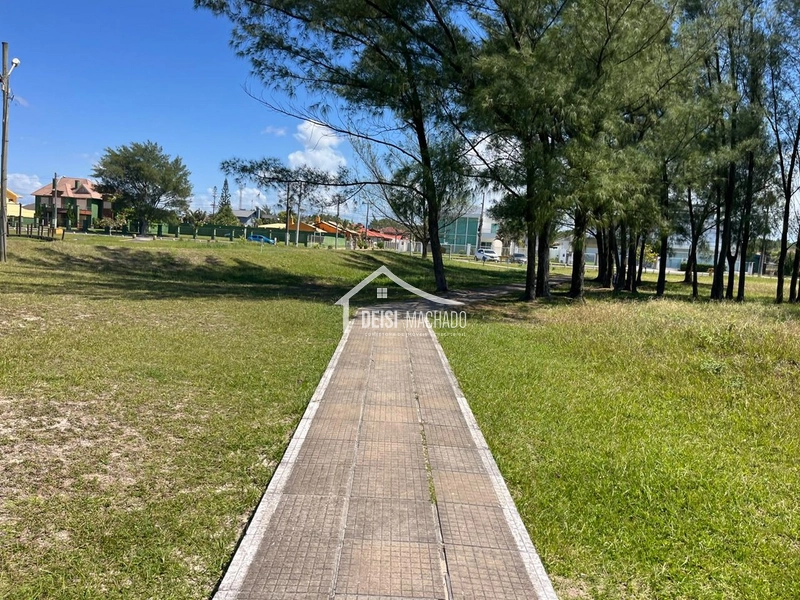 Casa geminada a venda em Capão Novo Village: 24ª foto da galeria de imagens do imóvel