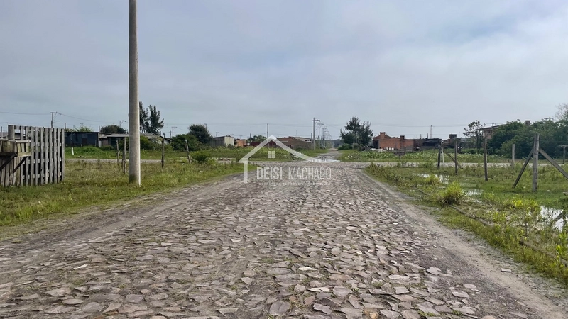 Procurando um terreno para morar? Então conheça este lote!: 1ª foto da galeria de imagens do imóvel