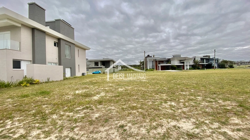 Terreno Beira Lago à Venda no Condomínio Costa Serena: 7ª foto da galeria de imagens do imóvel