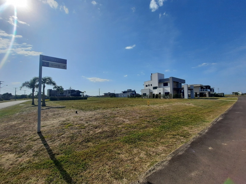 Terreno esquina a  venda no sensacional condomínio de Luxo a beira mar: 4ª foto da galeria de imagens do imóvel