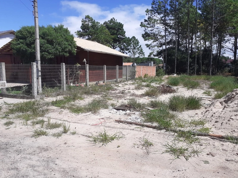 Ótimo terreno a venda em Capão Novo Village: 2ª foto da galeria de imagens do imóvel