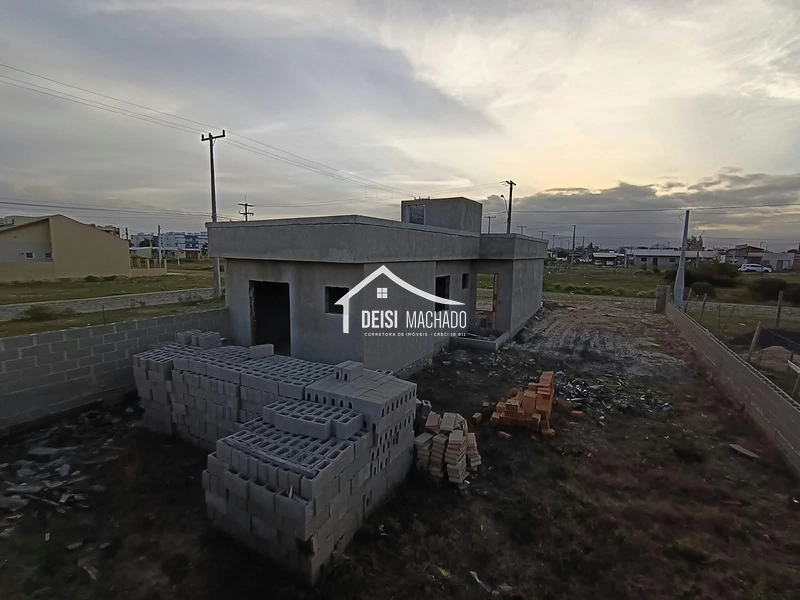 CASA EM CONSTRUÇÃO EM CAPÃO NOVO: 8ª foto da galeria de imagens do imóvel