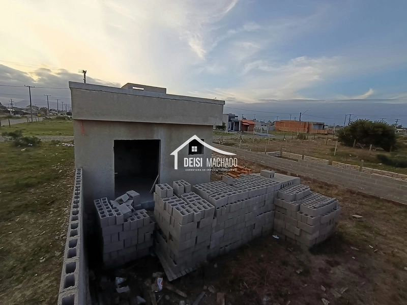 CASA EM CONSTRUÇÃO EM CAPÃO NOVO: 6ª foto da galeria de imagens do imóvel