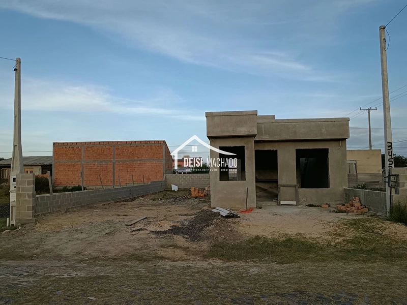 CASA EM CONSTRUÇÃO EM CAPÃO NOVO: 3ª foto da galeria de imagens do imóvel