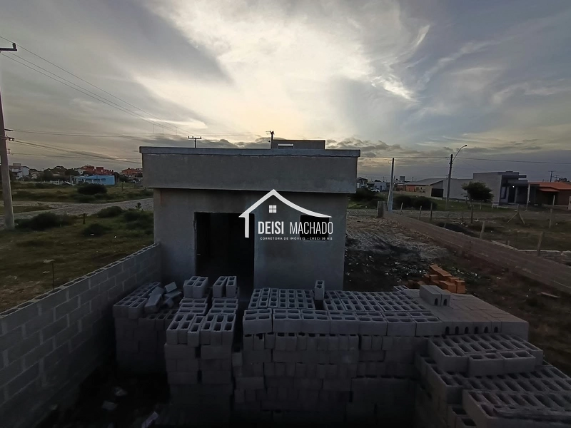 CASA EM CONSTRUÇÃO EM CAPÃO NOVO: 5ª foto da galeria de imagens do imóvel