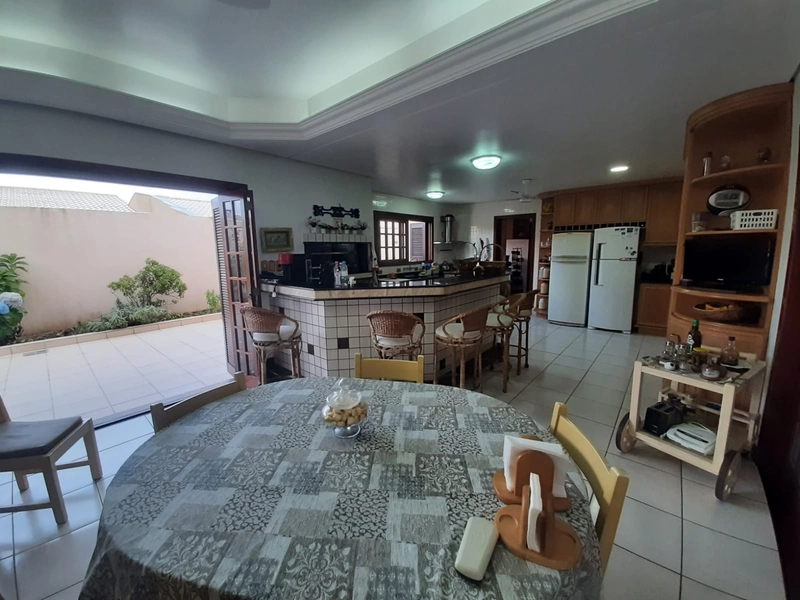 Belíssima casa em ótima região na praia CAPÃO NOVO: 36ª foto da galeria de imagens do imóvel