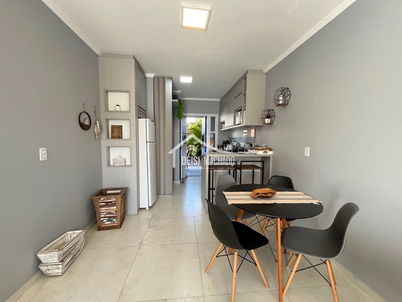 Linda casa geminada em Capão Novo: 8ª foto da galeria de imagens do imóvel