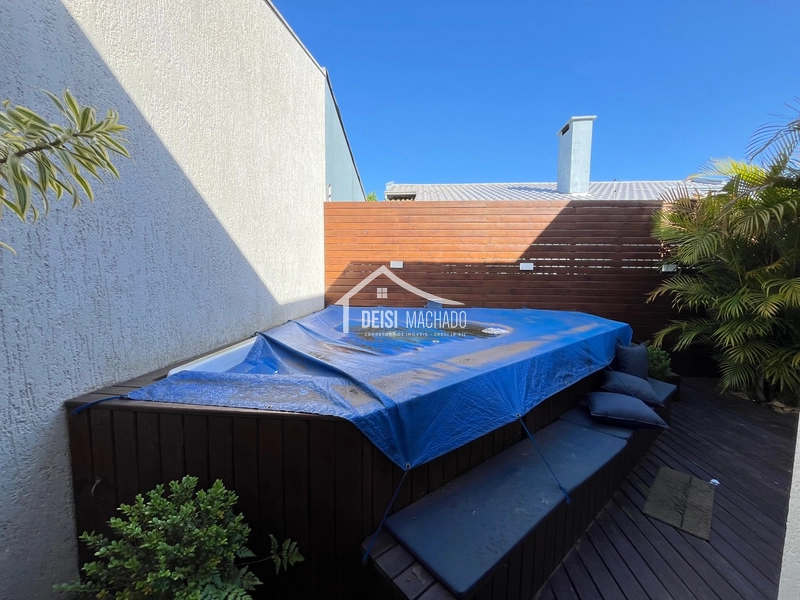 Linda casa geminada em Capão Novo: 19ª foto da galeria de imagens do imóvel