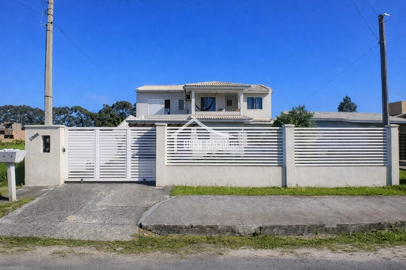Casa ampla de dois pavimentos: 27ª foto da galeria de imagens do imóvel